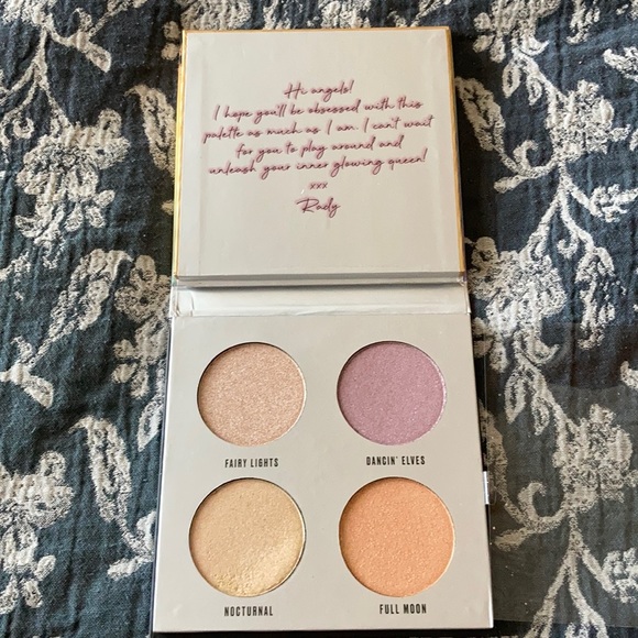 Makeup Obsession RadyMoonlight  HighlighterPalette - Picture 7 of 16